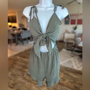 Adjustable tie top romper with elastic waistband